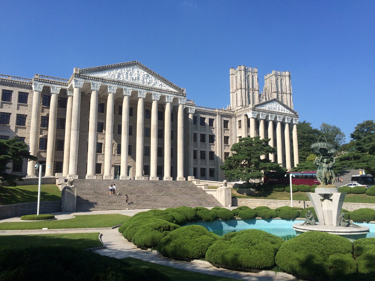 阿姆斯特丹大学送来喜报
